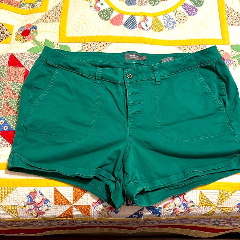 Kelly green shorts